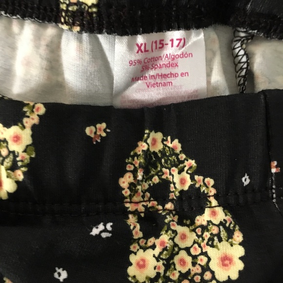 Ladies Flower Skull Leggings - Picture 7 of 8